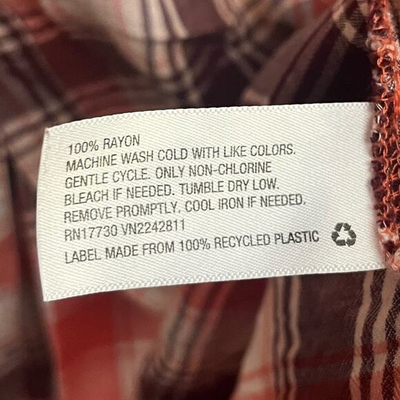 Ava & Viv Button Down Shirt - Picture 3 of 3